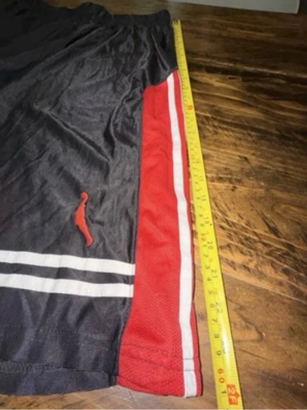 Retro Vintage Air Jordan Silky Basketball Shorts Men’s Medium Black Red Y2K